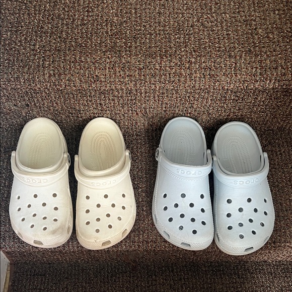 2 Pairs of CROCS 5/7 - Cream and White - Picture 1 of 5